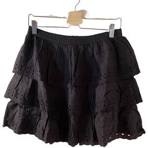 House of Harlow 1960 Tiered Eyelet lined Mini skirt. Size M, L.